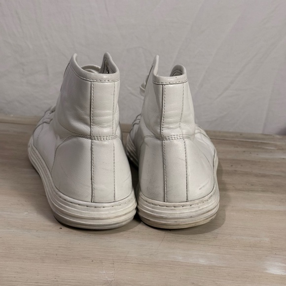 Gucci Men's White High-Top Sneakers with Silver Studs - Picture 3 of 6